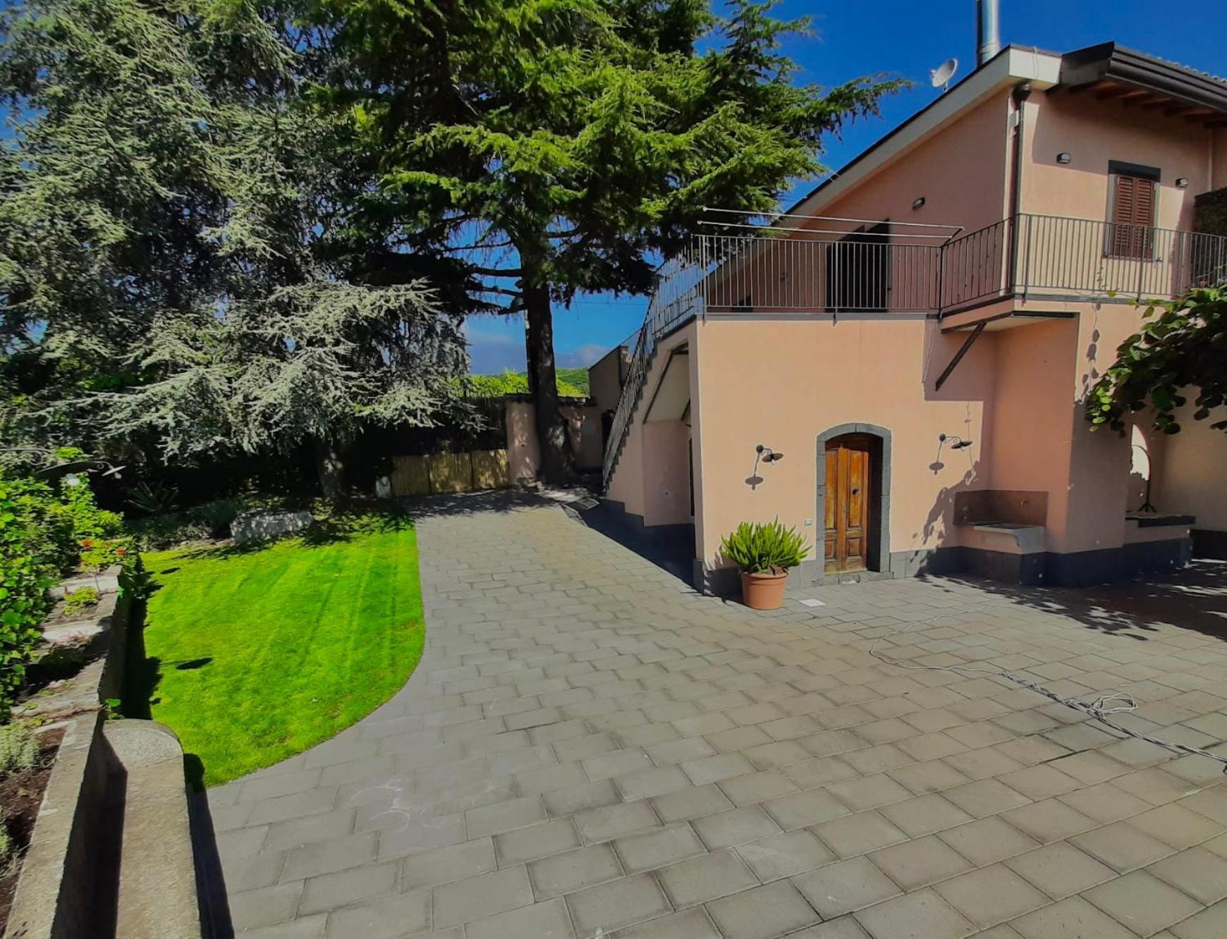 Tenuta Kiwi Dell'Etna Milo Exteriér fotografie